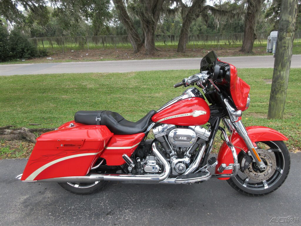 2010 Harley-Davidson Touring Street Glide™ CVO™ 2010 Harley-Davidson CVO Street Glide, financing, ready to go, one stop shop