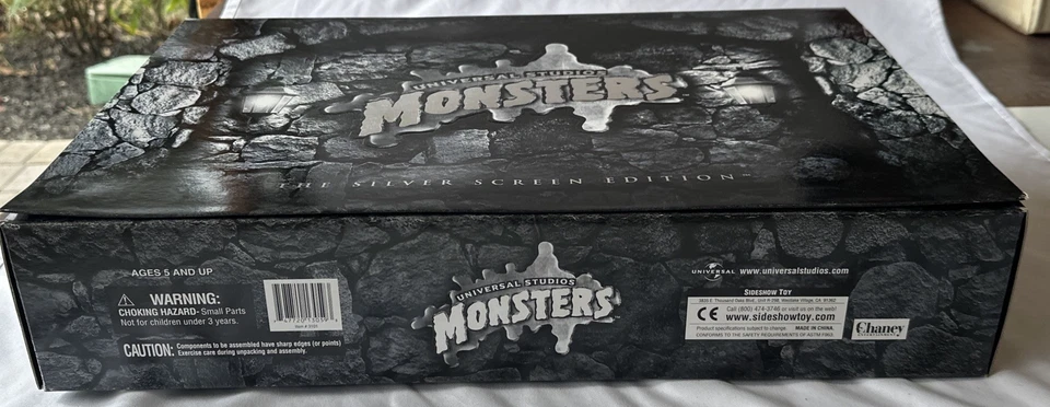 UNIVERSAL STUDIOS MONSTERS - SILVER SCREEN EDITION - NEW - RARE (S2) - Image 2 of 4