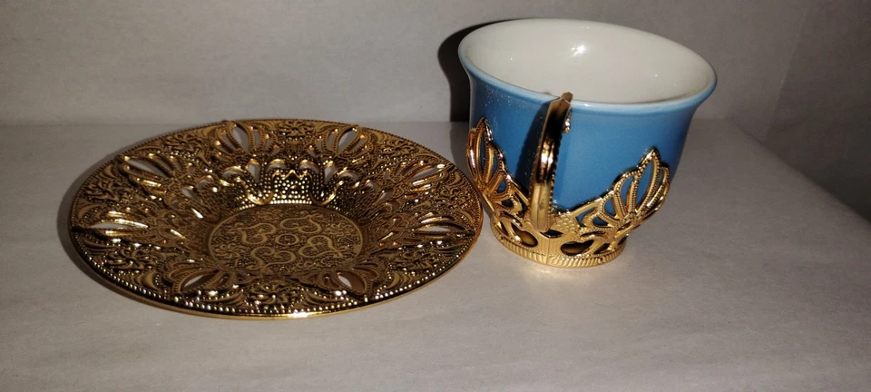 Tazas y platillos para té, café y chocolate caliente Foto 3 de 4