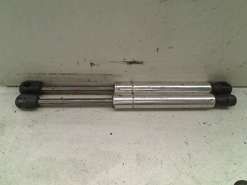 GASDRUCKFEDERN SET HINTEN Volkswagen Passat (3B3) 2000 3B5827550E #94797