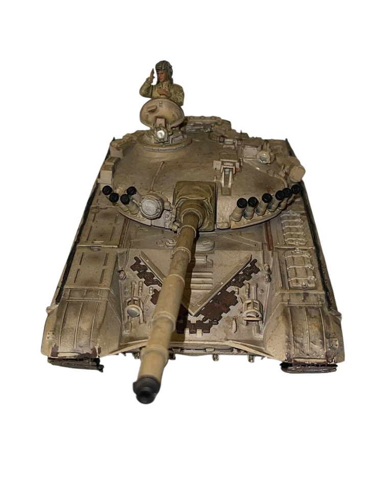 2004 Unimax Forces of Valor 1/32 1:32 Scale IRAQI T-72 Main Battle Tank RUSSIAN - Image 3 of 4