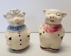 SHAWNEE Pottery Winnie & Smiley Pig Salt & Pepper Shakers 1940’s