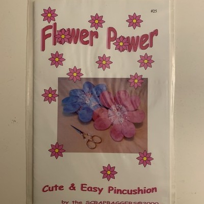 FLOWER POWER Pincushion Sewing Pattern Retro Scrapbaggers UNCUT Pattern