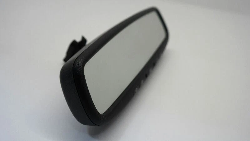 Espejo retrovisor Infinity M35 2009-2010 con navegación Foto 2 de 4