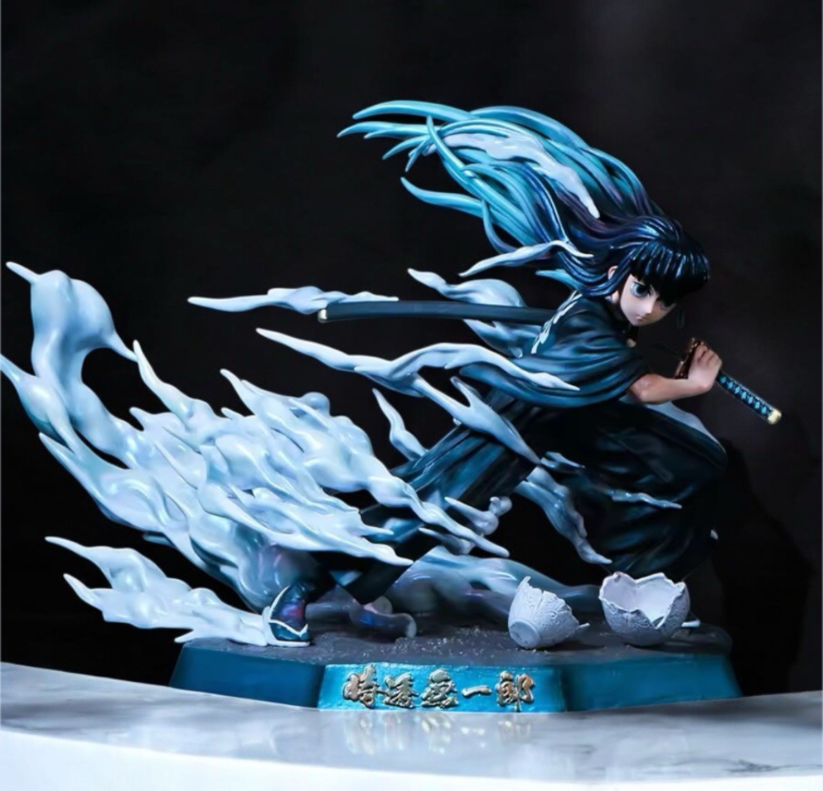 Muichiro Tokito Figure Demon Slayer statuette de collection 20 cm pour étagère