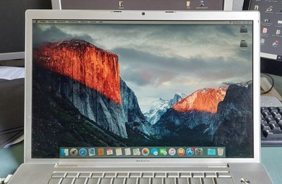 Macbook Pro 17'' A1229 Mid 2007 2,4 GHz Core 2 Duo OS X 10.11. mit OVP ohne Akku