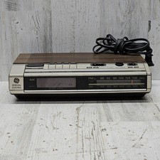 Vintage General Electric AM/FM Alarm Clock/Radio Model 7-4634B Woodgrain Works
