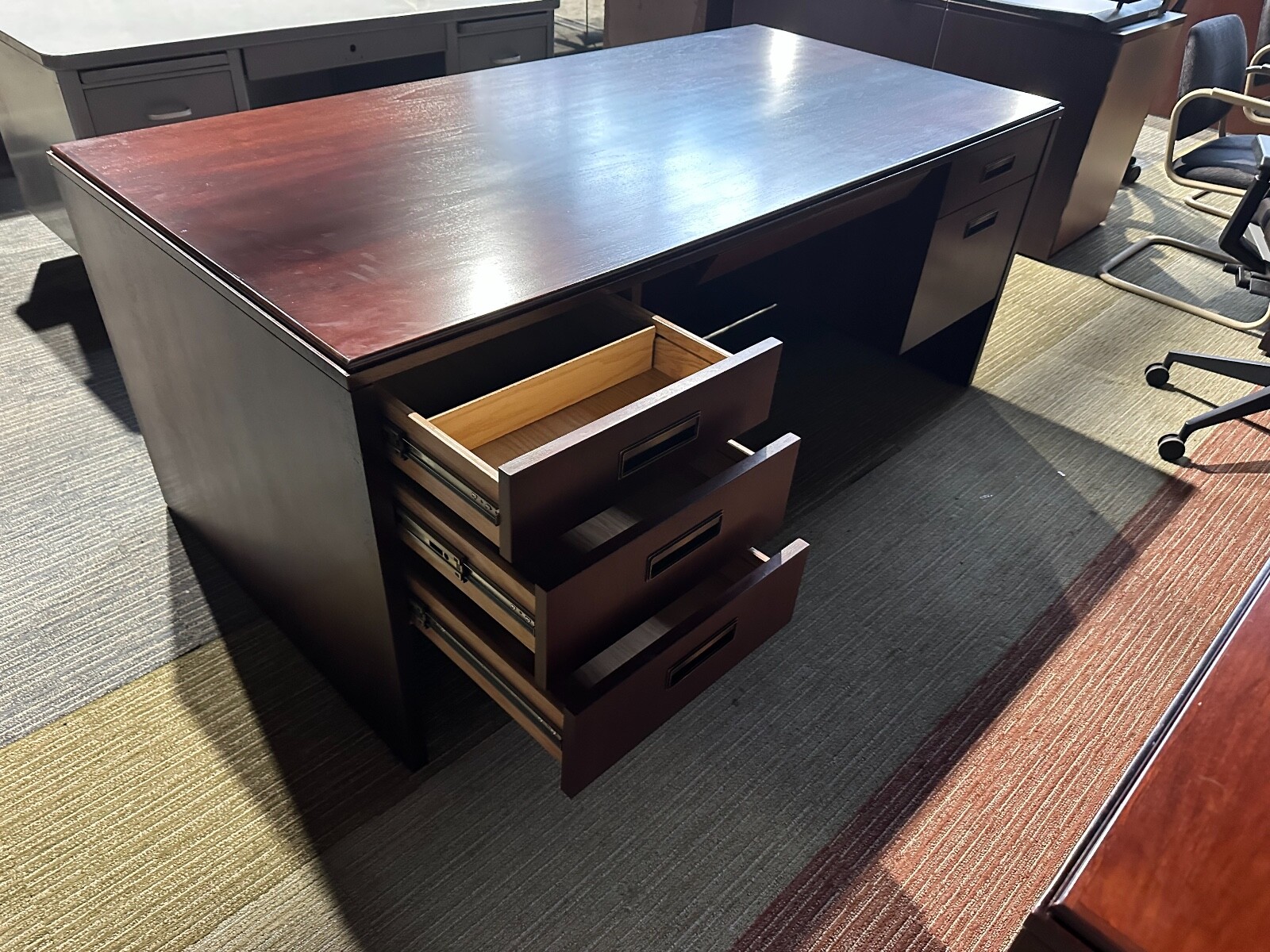 6'W x 3'D executive desk in dark Cherry finish wood by HON Office