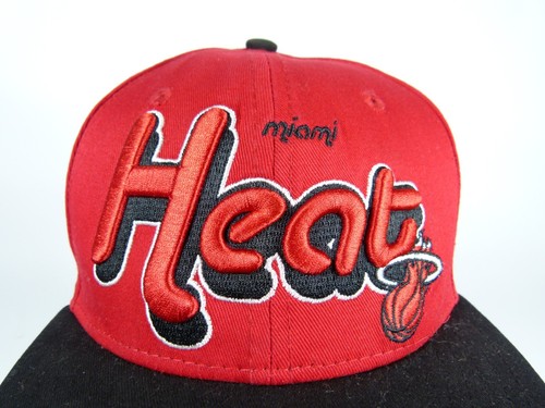 Miami Heat Hardwood Classics Jugend rot/schwarz Logo Druckknopflasche Mütze - Bild 3 von 10
