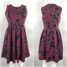 Dressbarn Sleeveless Pleated Knee Length Floral Back Zip Work Dress Maroon 2P