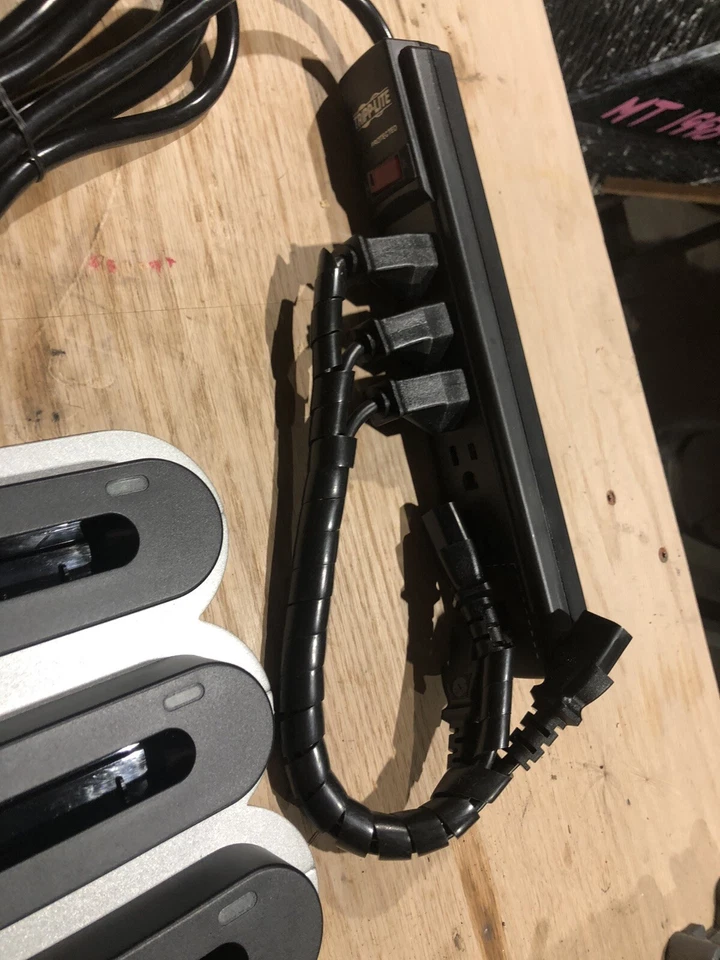 Xplore Motion Computing C5 / F5 / J-Series Battery Charger Bay 508.241.01 3 Bay - Image 4 of 4