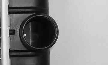 Conjunto de radiador TYC 2264 para 99-05 Alero Cutlass Grand Am Malibu Foto 4 de 4