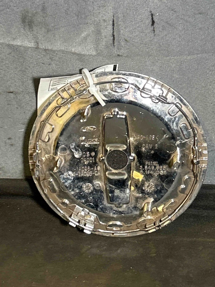 Fits 2003-2006 Lincoln Navigator 18in Wheel/Rim Center Cap OEM:5L741A096CA Foto 2 de 4