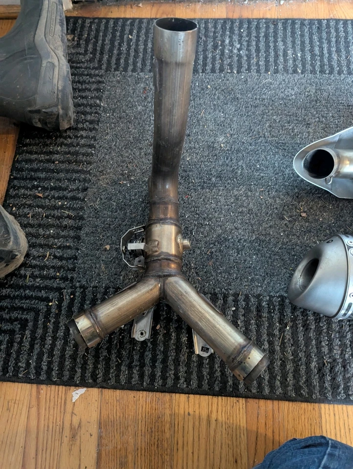 Tubo en Y escape central Ducati Monster 1100 S 796 795 como nuevo original OEM Foto 2 de 3