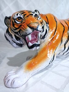 HUGE VINTAGE MCM MAJOLICA PROWLING BENGAL TIGER - 34x12x8.
