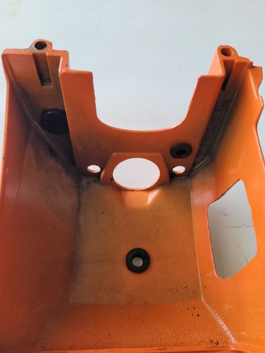 Husqvarna L65 Top Cylinder Cover OEM. - Picture 6 of 7