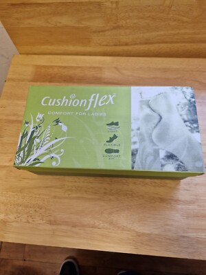Cushion Flex lila Slipper mit Schnalle an der Spitze Größe UK 3, EU 36, US 5,5 NEU.