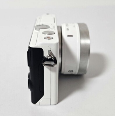 Nikon 1 J4 digital camera Kit W. 10-30 PD Zoom Lens White | eBay