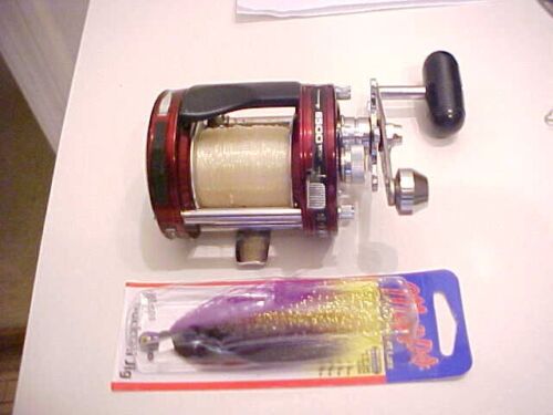 RARE VINTAGE RED Abu Garcia Ambassadeur 6500 MADE IN SWEDEN + LURE
