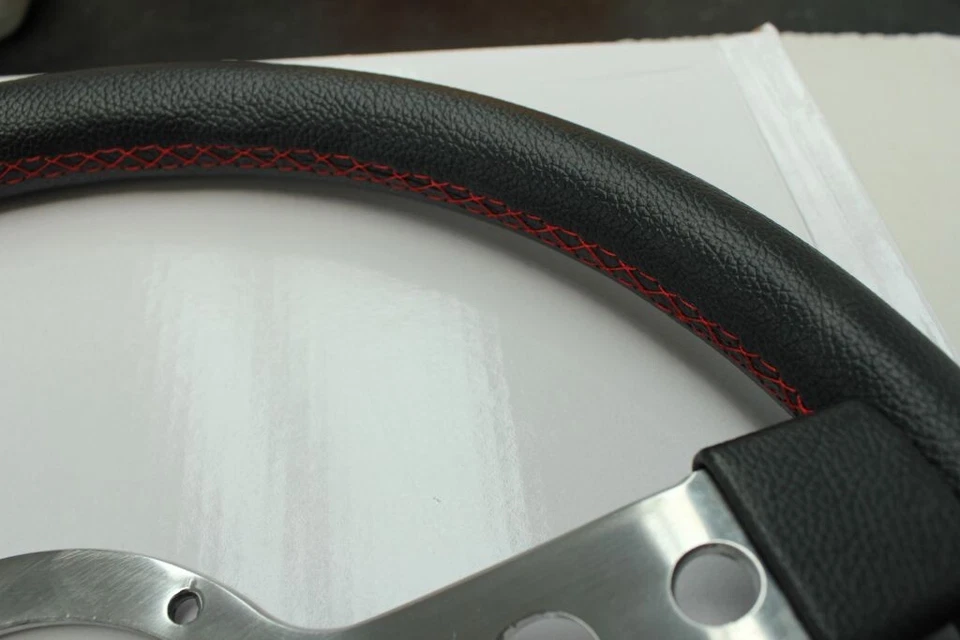 Steering Wheel & Boss, MGA, MGB, MGC, MG Midget Austin Healey Sprite 55 69 - image 3 of 4