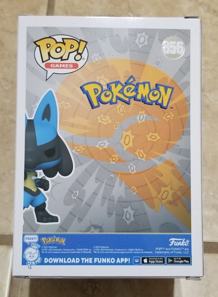 FUNKO POP Pokémon Center Exclusive Pearlescent Lucario Vinyl