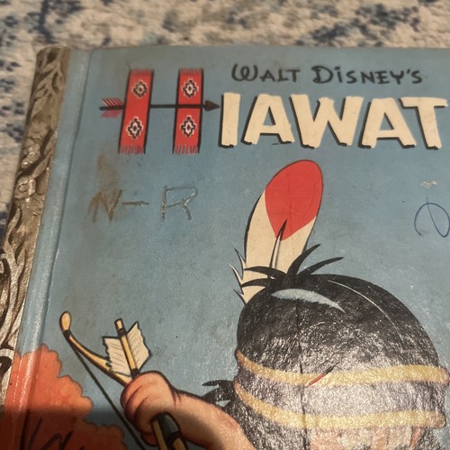 Walt Disney's Hiawatha A Little Golden book 1953 Vintage hardcover - Picture 2 of 11