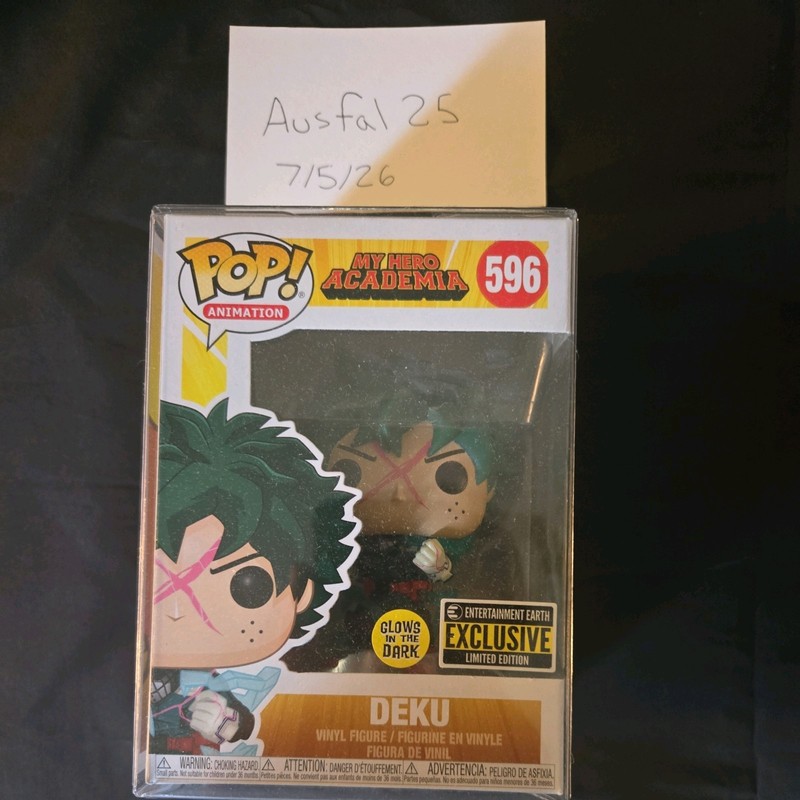Funko Pop! Vinyl: My Hero Academia - Deku (Glow in the Dark) - Entertainment...