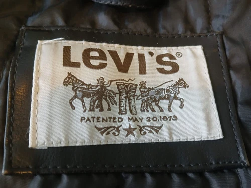 MEN'S LEVI'S GENTLY USED BROWN FAUX LEATHER 4 POCKET QUILT LINED MOTO JACKET XL image 10