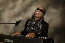 Stevie Wonder Singing 4x6 Picture Photo Print