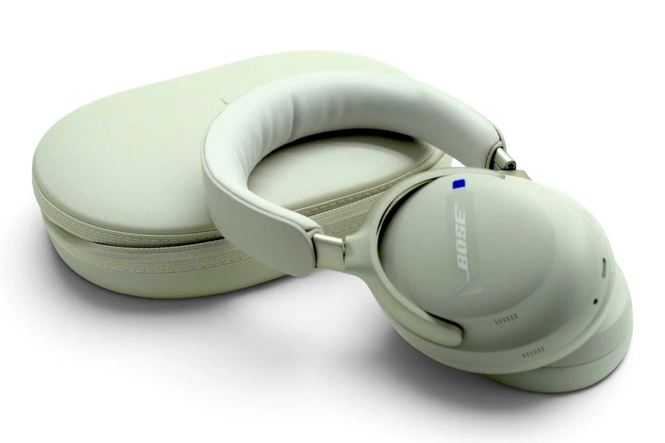 Bose QuietComfort Ultra Headphones (1st generation), photo 4 of 5