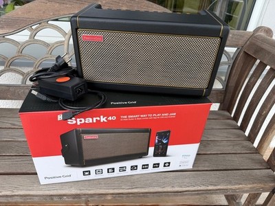 Positive Grid Spark 40 Smart Guitar Amp & Bluetooth  Lautsprecher
