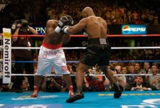 Danny Williams white trunks and Mike Tyson black trunks fights eac- 2004 Photo 3
