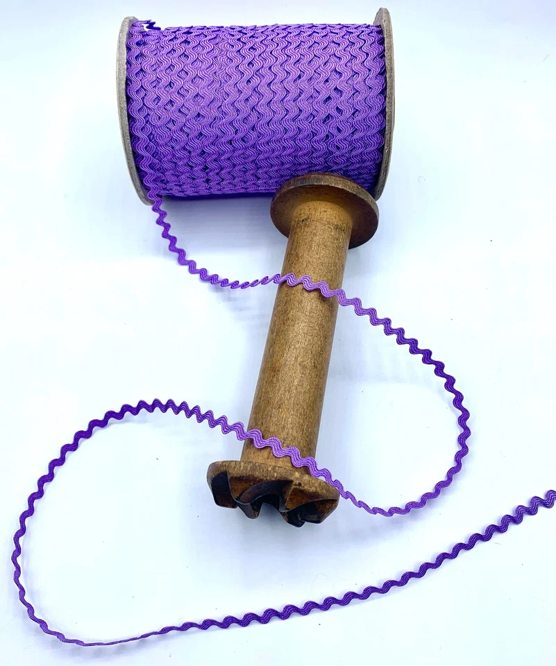 Trimplace 1/4" Baby RIC Rac - 24 Yards - Image 1 of 1