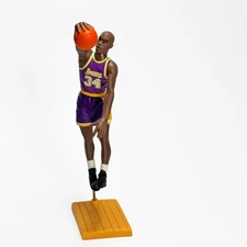 Starting Lineup Shaquille O'Neal Lakers Basketball Figure 6in Stand