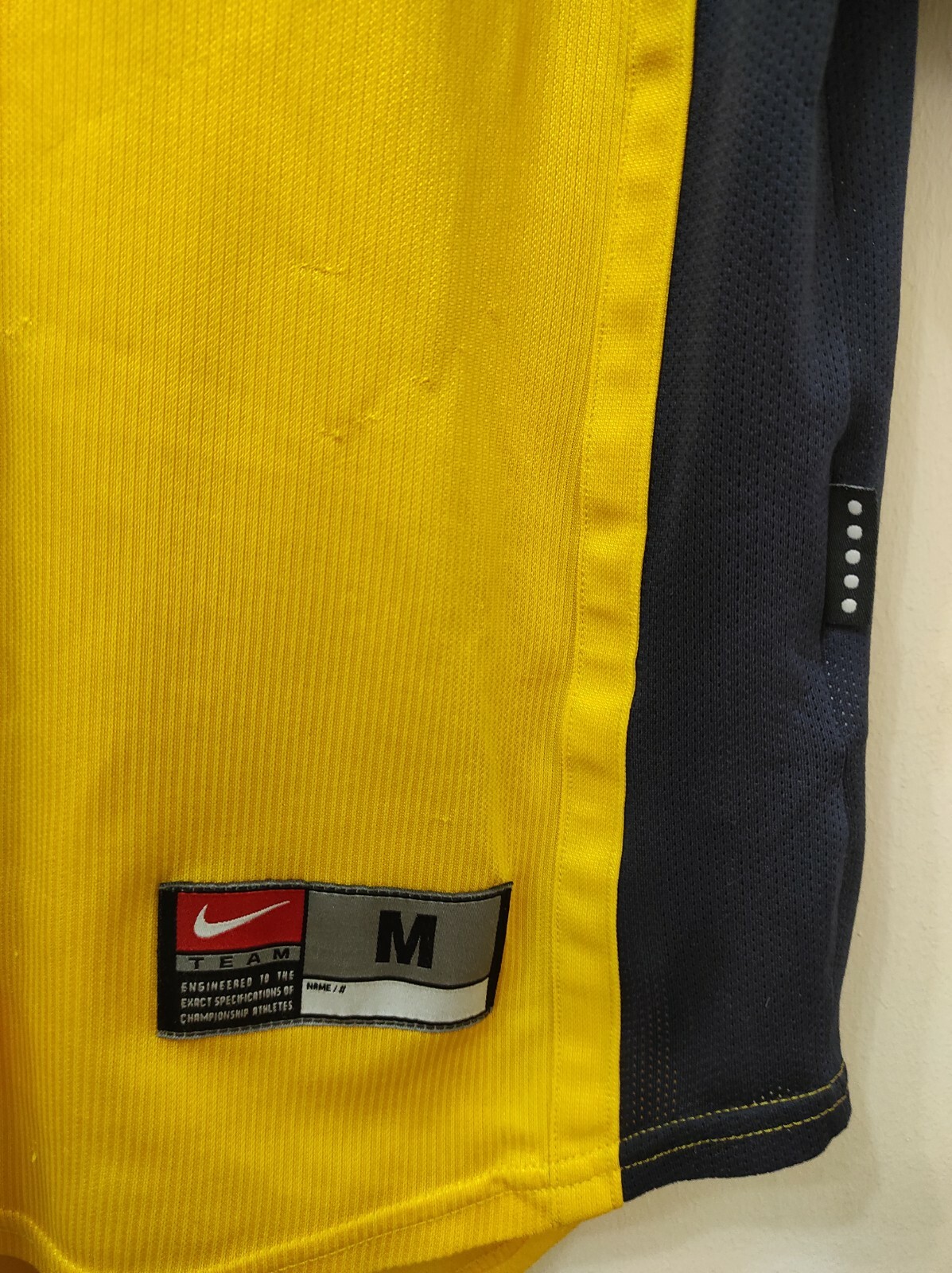 Picture 4 of 5