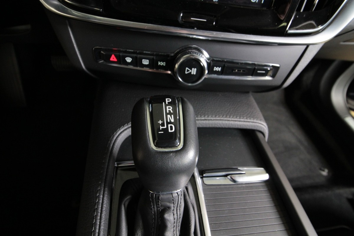 Volvo V90 2,0 D4 190 Momentum aut.