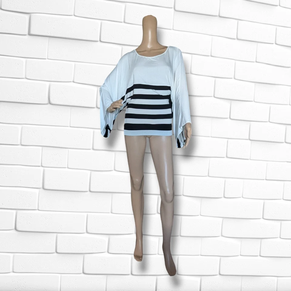 Camisa Top Bebe Bat Wing Rayas Blanco y Negro Para Mujer Talla XS Foto 2 de 4