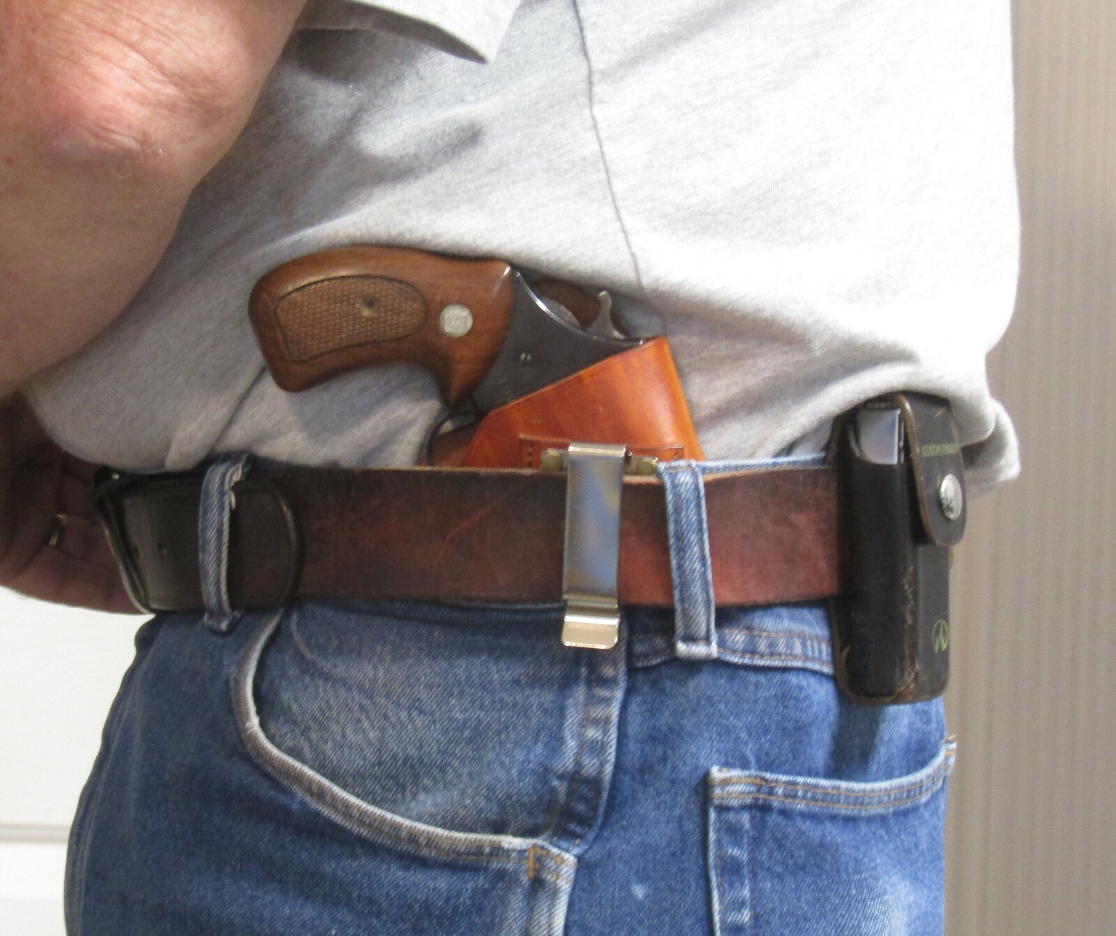 Right Hand Cross Draw IWB Holster for Charter Arms Bulldog w/ 3 inch Barrel