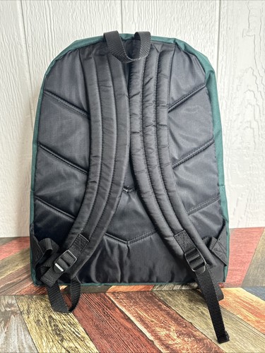 High Sierra Backpack Hunter Green Vintage Seems to be Brand New but No Tags - Picture 5 of 8