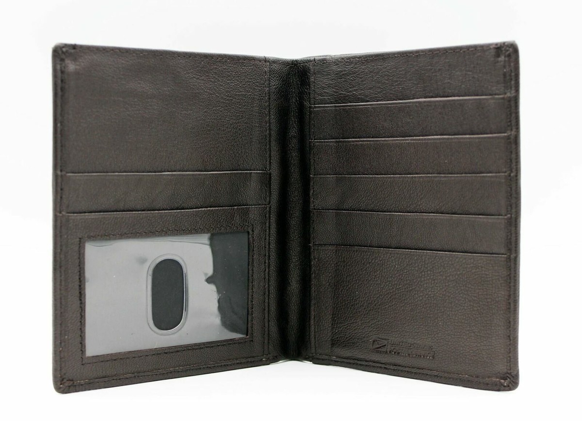 関税/送料込★Rest&Recreation★PASSPORT WALLET Leather Passport Wallet with RFID Protection United States