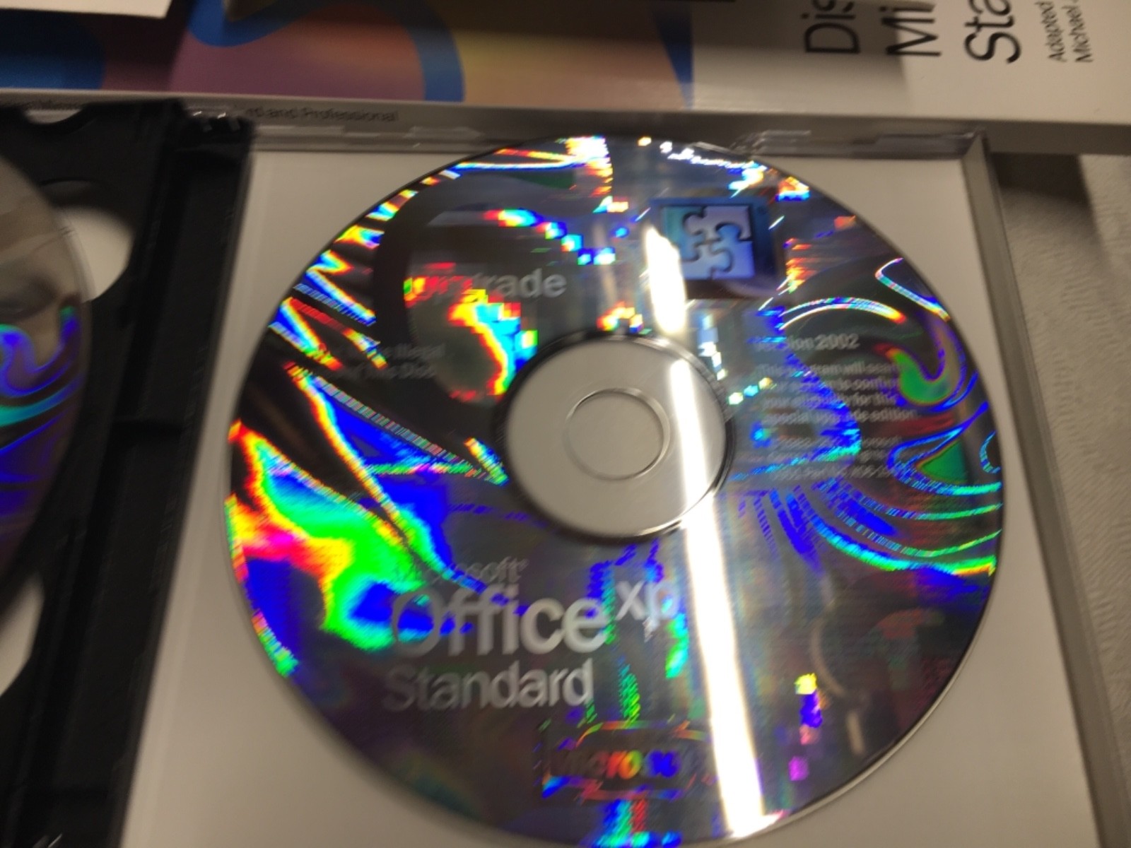 Microsoft Office XP Standard 2002 – Logiciel PC – État Correct