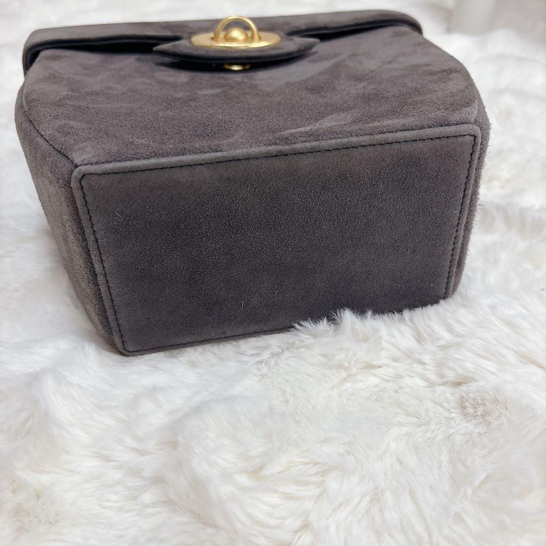 Givenchy Handbag Vintage Suede Gold Hardware thumbnail 7