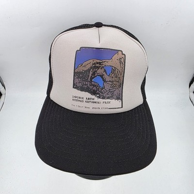 Vintage Double Arch Arches National Park Moab Utah Snapback Cap Trucker Hat OSFA