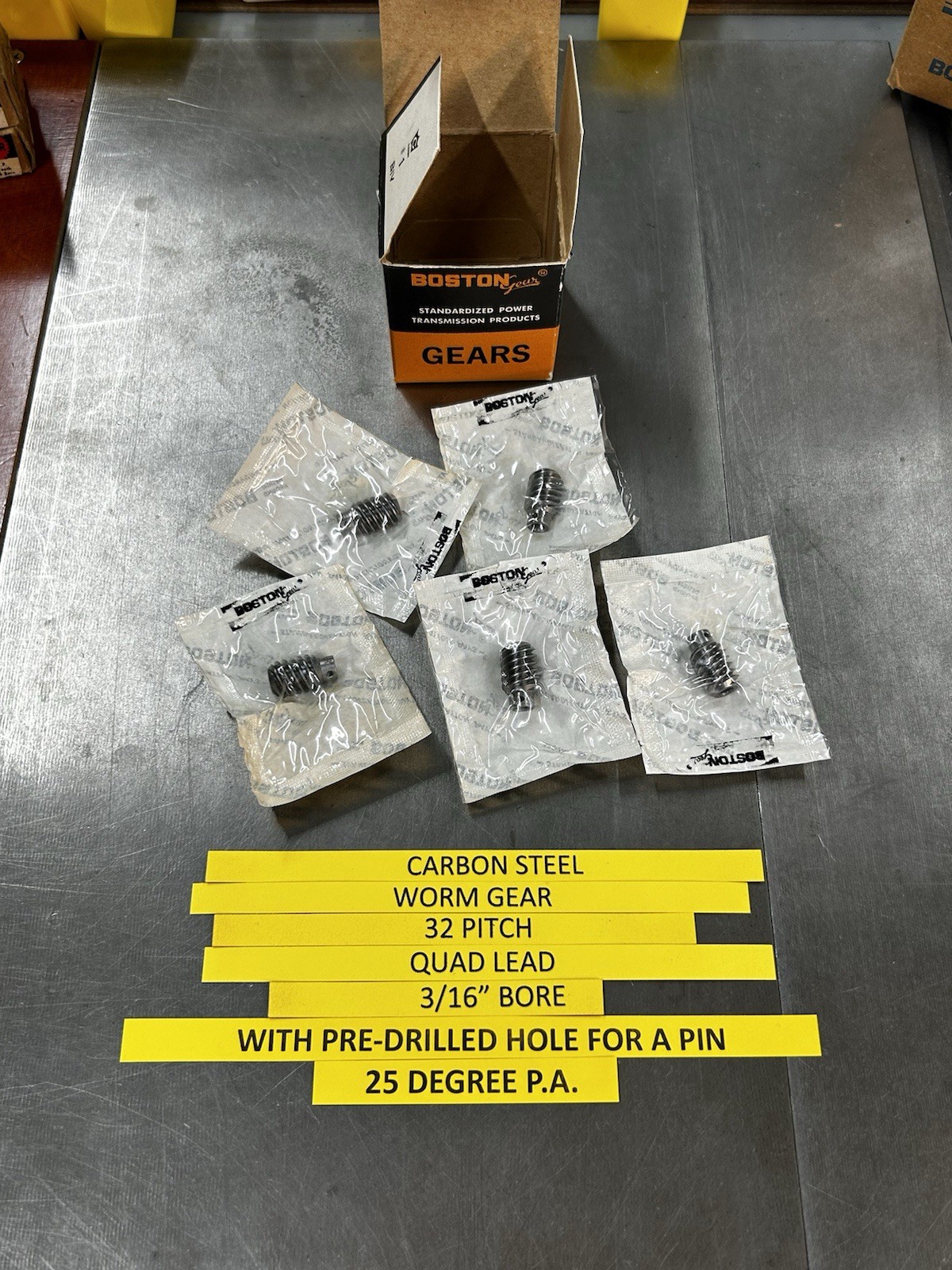 QTH BOSTON GEAR STEEL 32 PITCH WORM GEAR 4 LEADS 3/16” BORE WITH 5/64” PIN HOLE