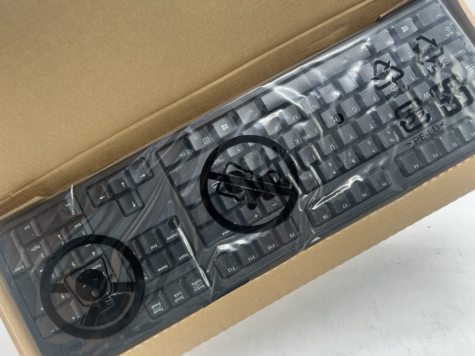 Dell KB212-B USB Quiet Key Keyboard - Worn Box. Available Now for $8.98