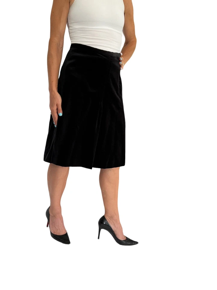 BURBERRY LONDON ITALY BLACK PLEATED A LINE COTTON VELOUR PLUSH SKIRT SIZE 6 - Image 4 of 4