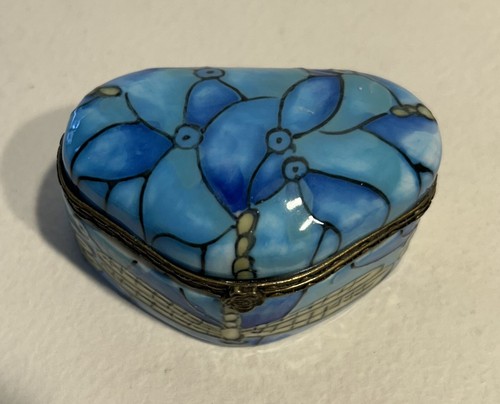 Porcelain Trinket Box Hinged Lid Blue Dragonfly Design Signed - Picture 5 of 8