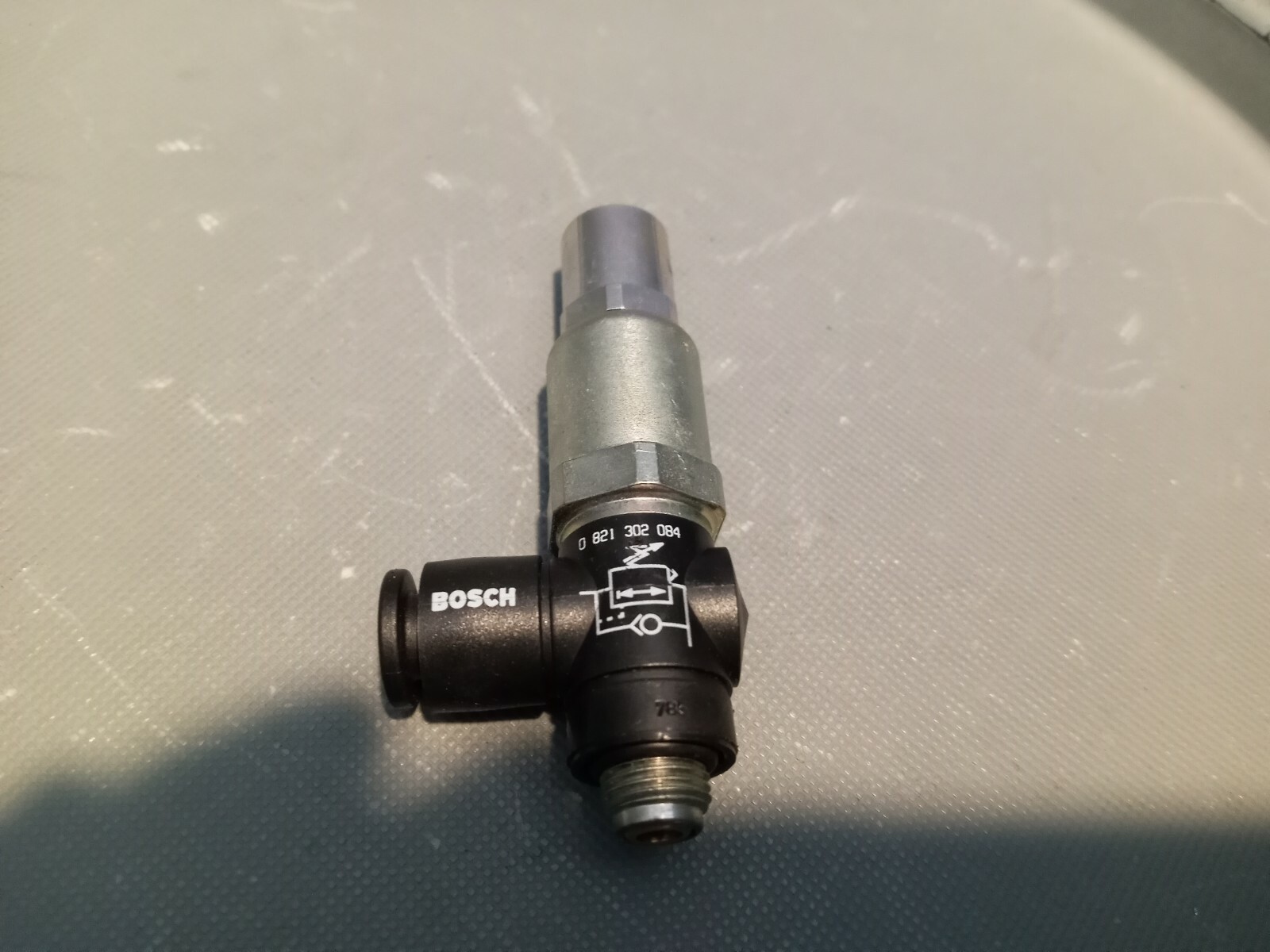 Bosch Pressure Regulator Valve, 0 821 302 084