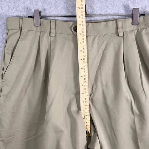 IZOD Pleated Golf Shorts Comfront Waist Green Mens Size 38 - Picture 7 of 9