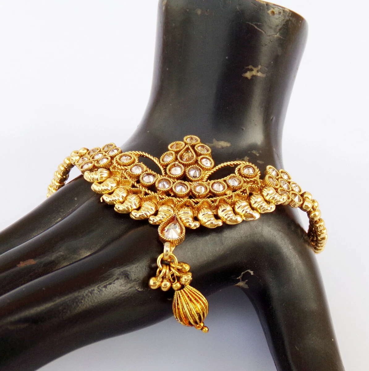 22K Gold 'Peacock' Arm Patti - Upper Arm Bracelet (armlet) with Ruby &  Fancy Stones & Beads - 235-ARMV149 in 34.850 Grams